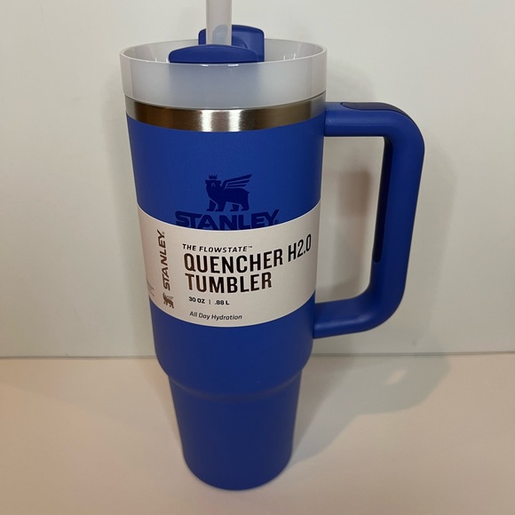 NWT Stanley 40oz. Quencher H2.0 Tumbler- Iris